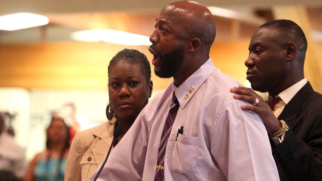 Trayvon Martin Parents 4.jpg